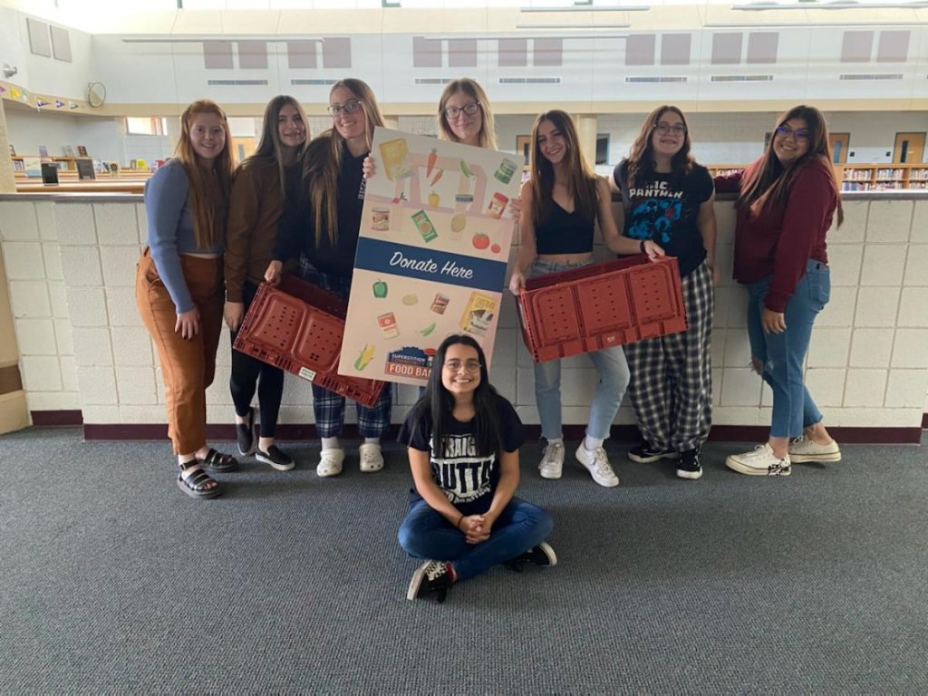 AJHS STUDENTS RALLY TO FIGHT HUNGER OVER THE HOLIDAYS
